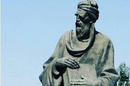 شاعر و موسیقیدان ایرانی