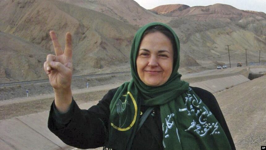 هاله سحابی دختر مهندس عزت الله سحابی