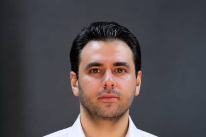 نمایشنامه‌نویسان